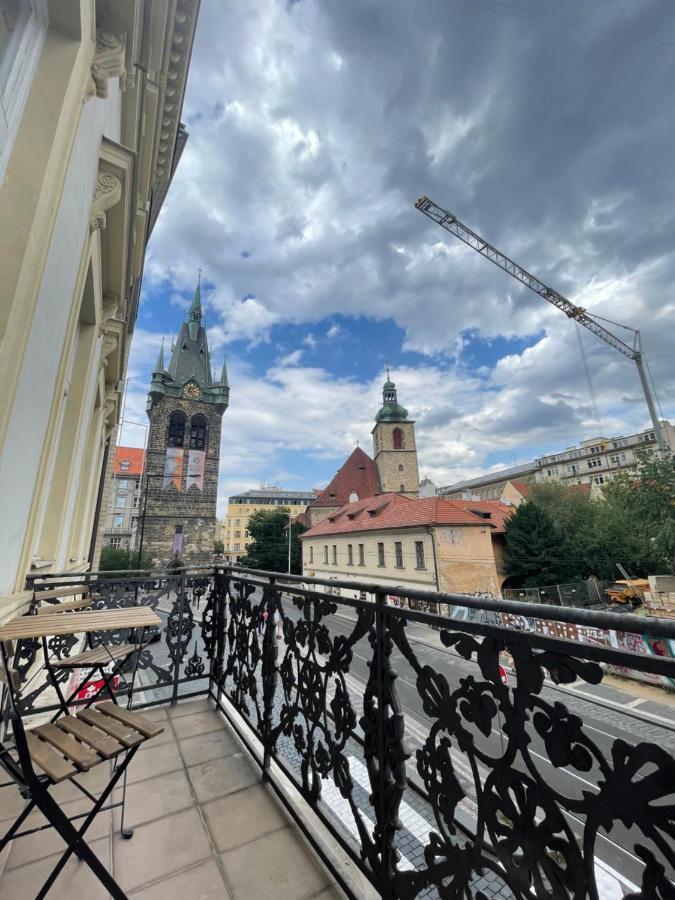 Grand Viceroy Apartments - Gothic Tower View Prague Exterior photo