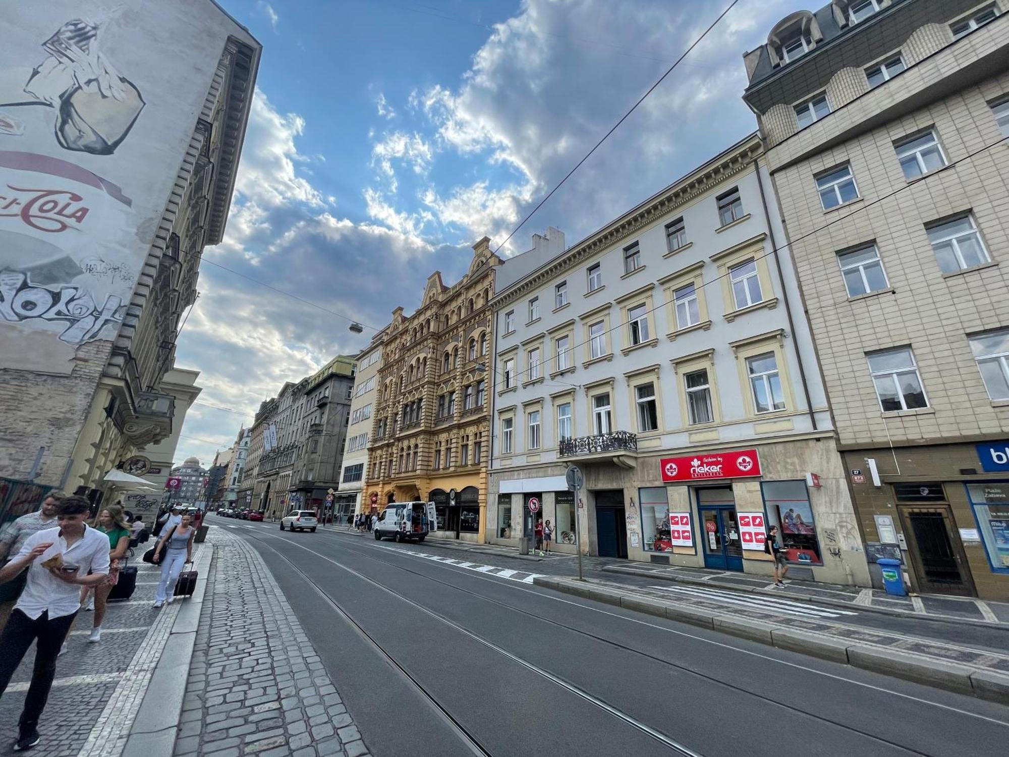Grand Viceroy Apartments - Gothic Tower View Prague Exterior photo